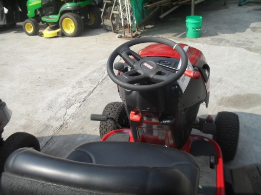 รถตัดหญ้า 24แรงม้า รถใหม่ Craftsman YT4000 ตัดสนามหญ้ากว้าง สบายๆ รถตัดหญ้า 24แรงม้า รถใหม่ Craftsman YT4000 ตัดสนามหญ้ากว้าง สบายๆ