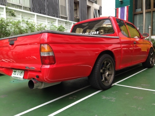 ขาย MITSUBISHI L200-STRADA,2DR  เครื่องJ1โหลดเตี้ย รูปหล่อ ต่อได้