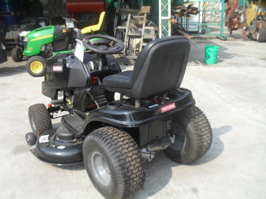 รถตัดหญ้านั่งขับ 22แรงม้า Craftsman LT2500 รถใหม่ รถตัดหญ้านั่งขับ 22แรงม้า Craftsman LT2500 รถใหม่
