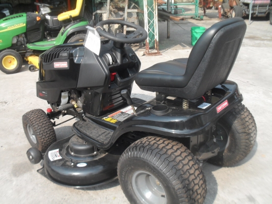 รถตัดหญ้านั่งขับ 22แรงม้า Craftsman LT2500 รถใหม่ รถตัดหญ้านั่งขับ 22แรงม้า Craftsman LT2500 รถใหม่