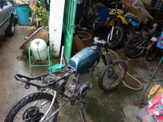 ขายถังน้ำมัน dt 175 e