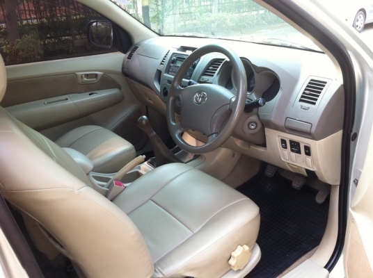 ขายรถ VIGO 08 มือเดียวป้ายแดงวิ่งน้อยมากๆสภาพสวย