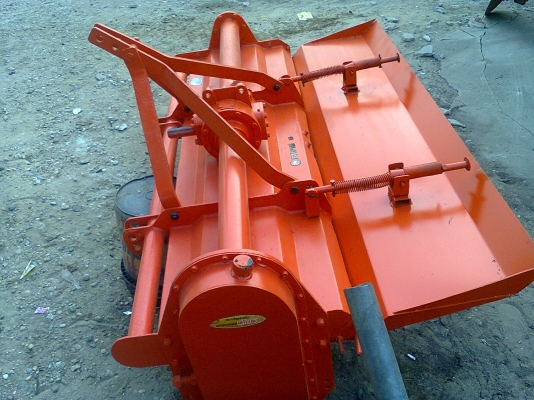 ขายโรตารี่ตราช้างRX180สภาพดีพร้อมใช้084-6175640