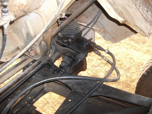 ขายรถหกล้อดั้มFCเคื่รอง120เเรงปี40เฟืองท้ายFหน้าFหลังเครื่องเเห้งเเรงดีสภาพพร้อมใช้งานได้เลยครับฟวงมาลัยเพลาเว้อเเอร์เย็นภาษีเต็มชุดโอนพร้อมโอนครับราคาต่อรองได้ครับโทรมาที่0817894515