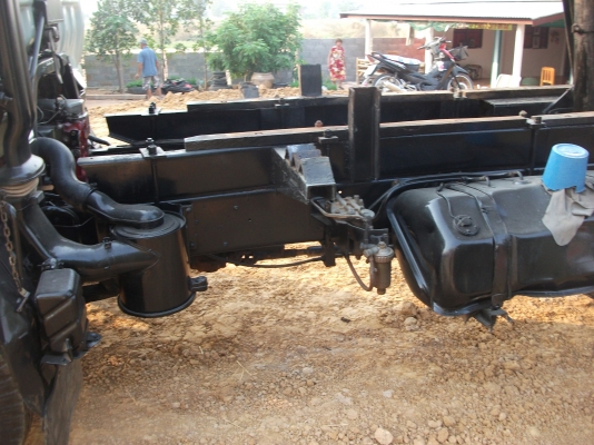 ขายรถหกล้อดั้มFCเคื่รอง120เเรงปี40เฟืองท้ายFหน้าFหลังเครื่องเเห้งเเรงดีสภาพพร้อมใช้งานได้เลยครับฟวงมาลัยเพลาเว้อเเอร์เย็นภาษีเต็มชุดโอนพร้อมโอนครับราคาต่อรองได้ครับโทรมาที่0817894515