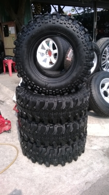 ขายยางตะขาบ 33x10.5ขอบ16ชุดละ11500