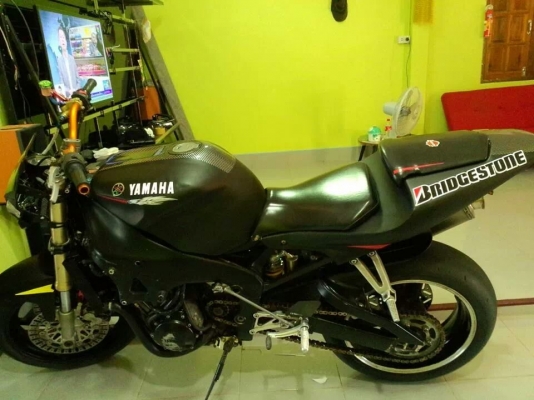 รุ่นพี่ฝากขาย..r1 ปี03 อินวอย แต่งสตั้นหล่อๆ เครื่องดี ไม่มีเยิ้ม ราคาเบาๆจับต้องได้