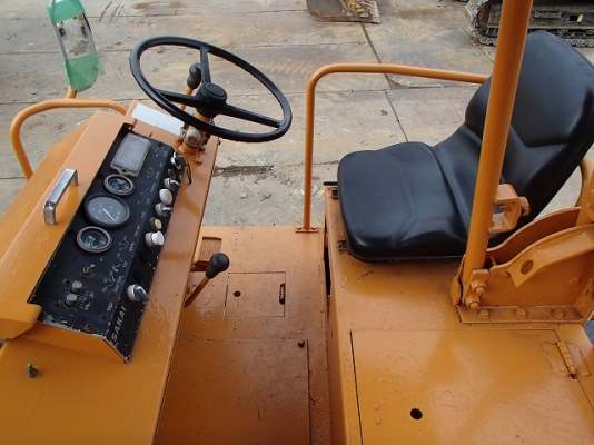 รถบดถนนสามล้อเหล็ก R2S