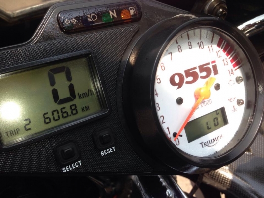 ต้ำพระราม2ขาย TRIUMPH DAYTONA 955Iปี04 สภาพสวยกริประบบไฟใช้ได้ครบ