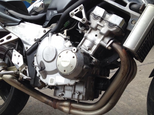 ขาย/แลก ครับ honda CB1 4สูบ 400cc รถปี 92 ครับมีชิวหน้าเเต่ง ตูดเเหลม เดินเบาปกติ บิดกระจาย 160 เด็กๆ เครื่องเเห้งๆๆๆ เสียงหวานมากลองมาฟัง ปล่อยมือขัยสบาย รถไม่เคยล้ม ไฟชาจปกติ ความร้อนไม่มีปัญหา จบเเล้วทุกอยา่ง มีเอกสาร อินวอยครบๆครับ โดยรวามสวยมาก ขายเเ ขาย/แลก ครับ honda CB1 4สูบ 400cc รถปี 92 ครับมีชิวหน้าเเต่ง ตูดเเหลม เดินเบาปกติ บิดกระจาย 160 เด็กๆ เครื่องเเห้งๆๆๆ เสียงหวานมากลองมาฟัง ปล่อยมือขัยสบาย รถไม่เคยล้ม ไฟชาจปกติ ความร้อนไม่มีปัญหา จบเเล้วทุกอยา่ง มีเอกสาร อินวอยครบๆครับ โดยรวามสวยมาก ขายเเ
