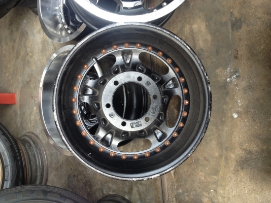 ขายล้อ Enkei 2 ชิ้นแท้ Japan 15x8 ออฟ-27 6 รูกระบะ ออฟลึก 4 นิ้ว สวยมาก