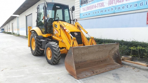 รถตักหน้าขุดหลัง KOMATSU โทร.087-331-0254