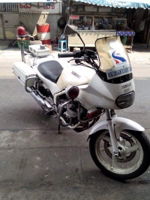 ขาย รถมอเตอร์ไซด์ตำรวจนำขบวน Yamaha diversion 600 cc ทะเบียนแท้ ราคา 58,000 ขาย รถมอเตอร์ไซด์ตำรวจนำขบวน Yamaha diversion 600 cc ทะเบียนแท้ ราคา 58,000