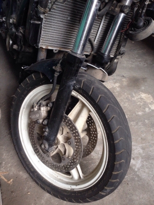 ธารนนทบุรี//ขายซาก honda cbr750f  ราคา45,000 บาท ทะเบียนแท้