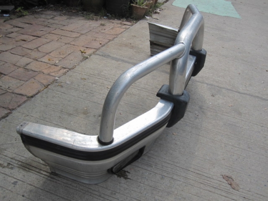 แม็ก+ยาง หลายชุด กันชนสามเขาอลูมิเนียม