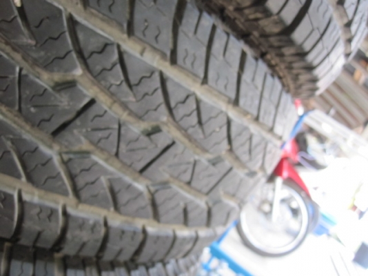 แม็ก+ยาง หลายชุด กันชนสามเขาอลูมิเนียม