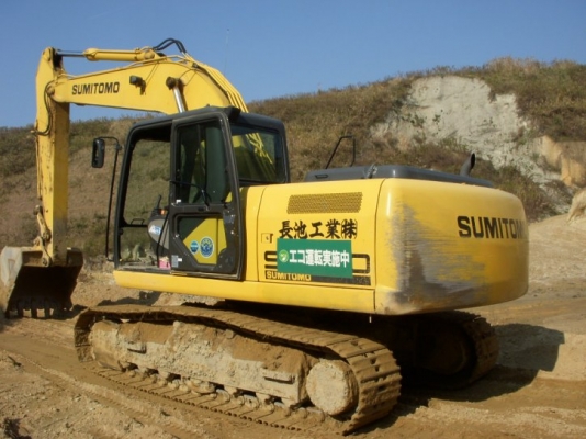 รถขุด Sumitomo SH200-5 #200A5-2715 ชั่วโมงการทำงานน้อย 4016ชม. นำเข้าเองจากญี่ปุ่นค่ะ
