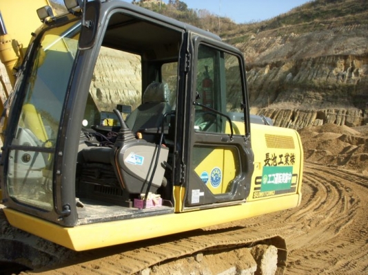 รถขุด Sumitomo SH200-5 #200A5-2715 ชั่วโมงการทำงานน้อย 4016ชม. นำเข้าเองจากญี่ปุ่นค่ะ