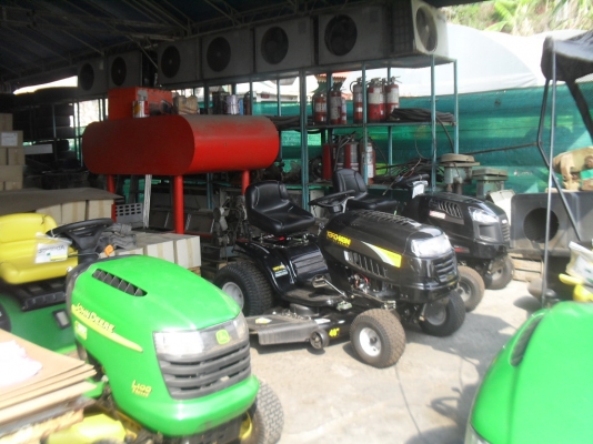 ขายส่ง รถตัดหญ้า รถดำนา รถเกี่ยวข้าว และ เครื่องจักรเกษตร ขายส่ง รถตัดหญ้า รถดำนา รถเกี่ยวข้าว และ เครื่องจักรเกษตร