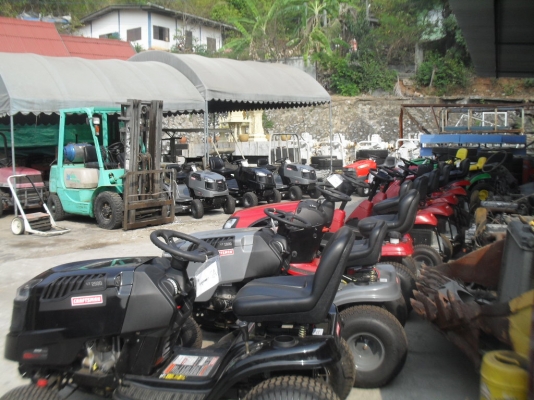 ขายส่ง รถตัดหญ้า รถดำนา รถเกี่ยวข้าว และ เครื่องจักรเกษตร ขายส่ง รถตัดหญ้า รถดำนา รถเกี่ยวข้าว และ เครื่องจักรเกษตร