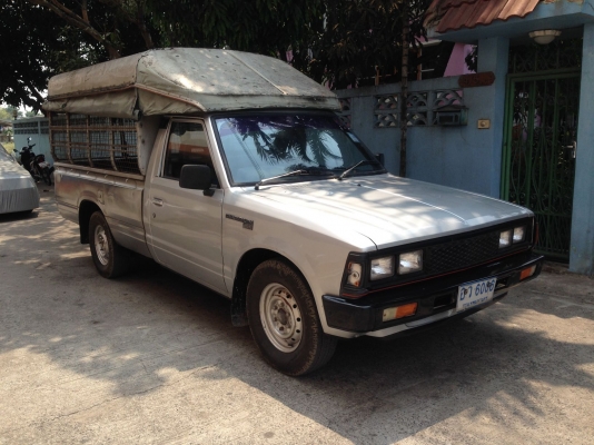 ขาย Nissan 720 กระบะเลส สภาพสวย