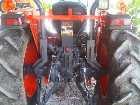 ขายรถไถ Kubota L 4508DI (4WD) พร้อมดันหน้าตราช้าง