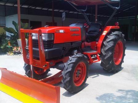 ขายรถไถ Kubota L 4508DI (4WD) พร้อมดันหน้าตราช้าง ขายรถไถ Kubota L 4508DI (4WD) พร้อมดันหน้าตราช้าง