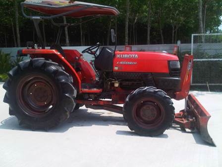ขายรถไถ Kubota L 4508DI (4WD) พร้อมดันหน้าตราช้าง