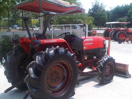 ขายรถไถ Kubota L 4508DI (4WD) พร้อมดันหน้าตราช้าง ขายรถไถ Kubota L 4508DI (4WD) พร้อมดันหน้าตราช้าง