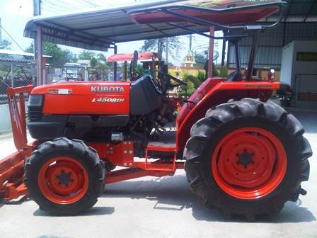 ขายรถไถ Kubota L 4508DI (4WD) พร้อมดันหน้าตราช้าง