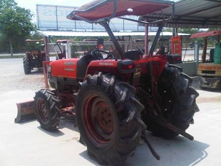 ขายรถไถ Kubota L 4508DI (4WD) พร้อมดันหน้าตราช้าง ขายรถไถ Kubota L 4508DI (4WD) พร้อมดันหน้าตราช้าง