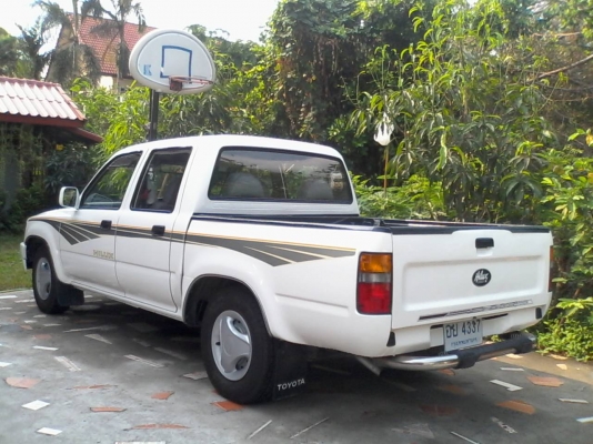 HILUX MIGHTY X ปี 97 สี่ประตู