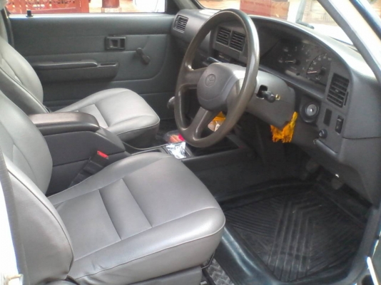 HILUX MIGHTY X ปี 97 สี่ประตู