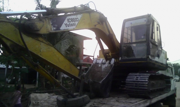 **630,000 บ.ต่อรอง**ขายแบคโฮ KOBELCO MARK3 SK100 เครื่องเดิมปั้มเดิม เครื่องดี แรงดี ช่วงล่าง70\% เอวดี แน่นดี ทำงานปติ ไม่โหลด โซ่ ใบแทรก บาง โรลเลอร์ดี ไฟฟ้าตัดบางจุด สีสันพอใช้ บอดี้ดี รถใช้งานอยู่ ขายตามสภาพ เอกสารสัญญาซื้อขาย ราคาต่อรองได้เด้อ พี่น้อง **630,000 บ.ต่อรอง**ขายแบคโฮ KOBELCO MARK3 SK100 เครื่องเดิมปั้มเดิม เครื่องดี แรงดี ช่วงล่าง70\% เอวดี แน่นดี ทำงานปติ ไม่โหลด โซ่ ใบแทรก บาง โรลเลอร์ดี ไฟฟ้าตัดบางจุด สีสันพอใช้ บอดี้ดี รถใช้งานอยู่ ขายตามสภาพ เอกสารสัญญาซื้อขาย ราคาต่อรองได้เด้อ พี่น้อง