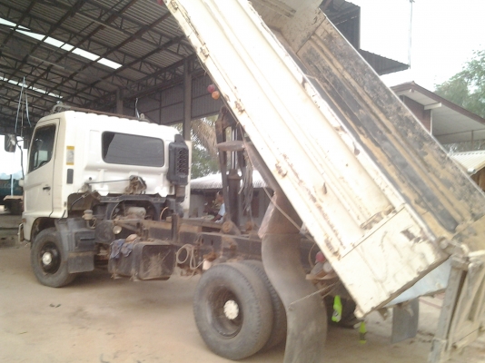 HINO MEGA JO5C 145 แรง ดั้ม3มิตร ห้างแท้ปี47 ขายตามสภาพ HINO MEGA JO5C 145 แรง ดั้ม3มิตร ห้างแท้ปี47 ขายตามสภาพ