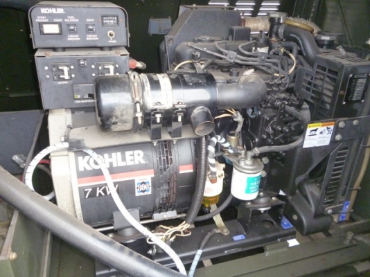 ขายด่วนเครื่องปั่นไฟพร้อมไฟสนาม lot ใหม่มาอีก 2 ตัว