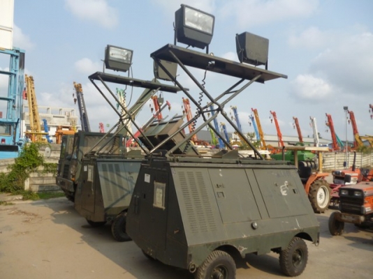 ขายด่วนเครื่องปั่นไฟพร้อมไฟสนาม lot ใหม่มาอีก 2 ตัว