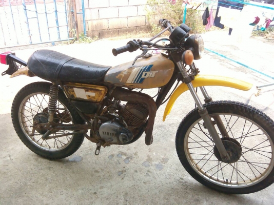 ขาย yamaha dt  100  มีทะเบีบน พร้อมชุดโอน