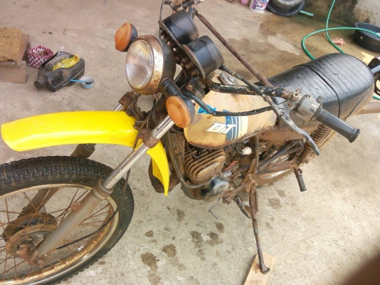 ขาย yamaha dt  100  มีทะเบีบน พร้อมชุดโอน