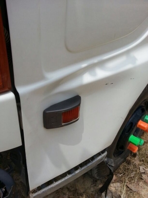 รถฮีโน่ 10 ล้อดั้ม 260 แรงม้า. ปี 47  ( ขายแม่,ลูก )  สนใจติดต่อ 081 - 6079515