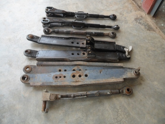 ขาย ชุดแขนข้างมีเกลียวปรับตั้ง+แขนลาก(แขนแบน)+แขนกลาง เก่านอกสภาพสวยมากดามใต้แขนมาเรียบร้อย คู่ละ6,000บาท.