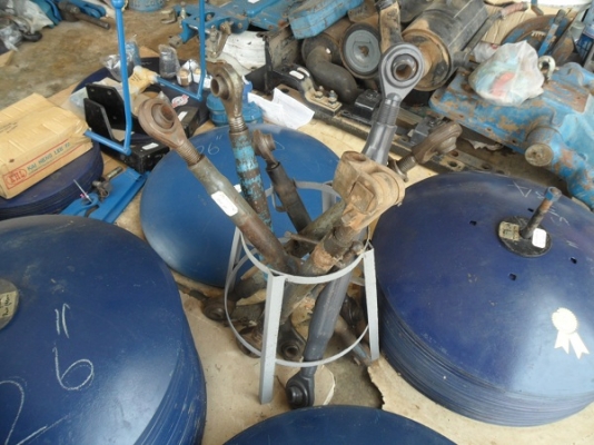 ขาย ชุดแขนข้างมีเกลียวปรับตั้ง+แขนลาก(แขนแบน)+แขนกลาง เก่านอกสภาพสวยมากดามใต้แขนมาเรียบร้อย คู่ละ6,000บาท.