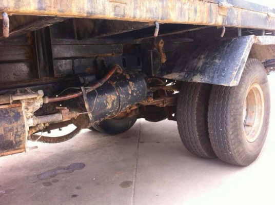 รถอีซูซุ 6 ล้อดั้ม NPR 120 แรงม้า. ปี 47  ( ฝาขาว )  สนใจติดต่อ 081 - 6079515