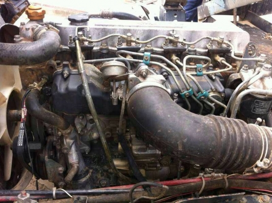 รถอีซูซุ 6 ล้อดั้ม NPR 120 แรงม้า. ปี 47  ( ฝาขาว )  สนใจติดต่อ 081 - 6079515