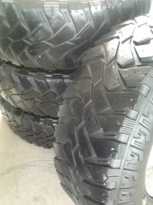 Max วีโก้ + Mud 764 ปี10 ขนาด 265/75/16 + นอตแท้24ตัว