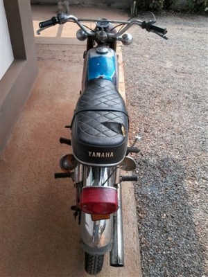 ขาย YL2 ทะเบียนพร้อมโอนเดิมแห้งๆเครื่องดีสภาพนี้หายากครับเก็บอีกนิดสวยเลย ขาย 11500 บาท