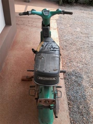 ขาย C50 ถังแยกไม่มีเล่มออกใบซื้อขายเครื่องดีพอใช้อะไหร่เดิมแท้ติดรถเบาะโครงเหล็ก ขาย 5900 บาท