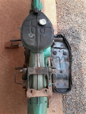 ขาย C50 ถังแยกไม่มีเล่มออกใบซื้อขายเครื่องดีพอใช้อะไหร่เดิมแท้ติดรถเบาะโครงเหล็ก ขาย 5900 บาท