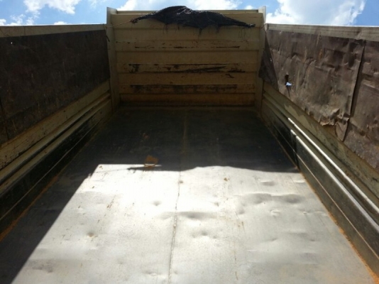 รถฮีโน่ 6 ล้อดั้ม 175 แรงม้า ปี 54   สนใจติดต่อ 081 - 6079515