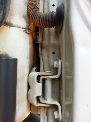 รถฮีโน่ 6 ล้อดั้ม 175 แรงม้า ปี 54   สนใจติดต่อ 081 - 6079515